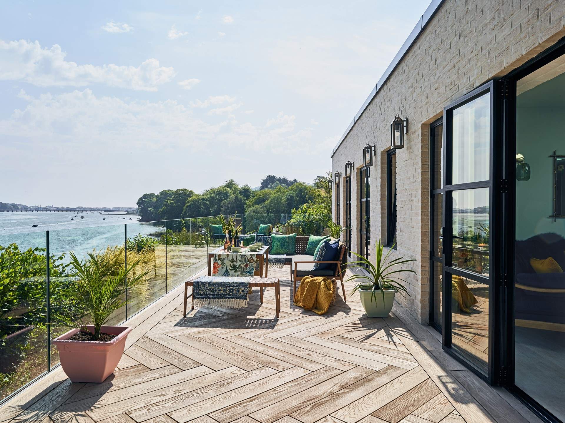 Welcome to Meadowcliff Cottage. A fabulous abode for six lucky guests.