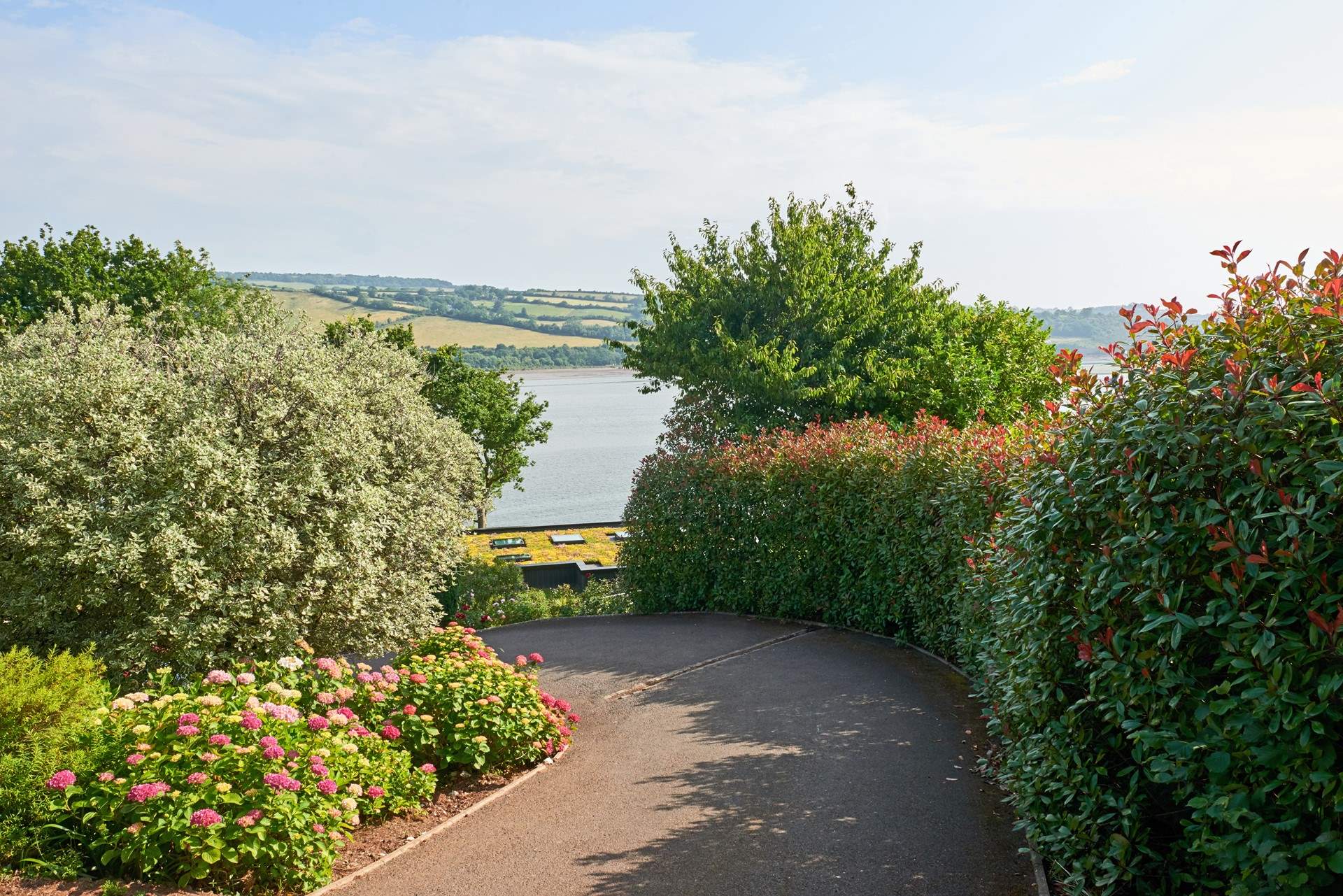 Follow your private driveway to the parking-area below. What a view to start your holiday off with!