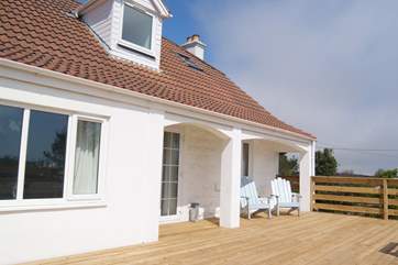 Relax on the south-facing terrace.