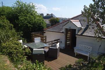 The rear of The Old School Room has a private decked-area, perfect for
al fresco eating or just relaxing.