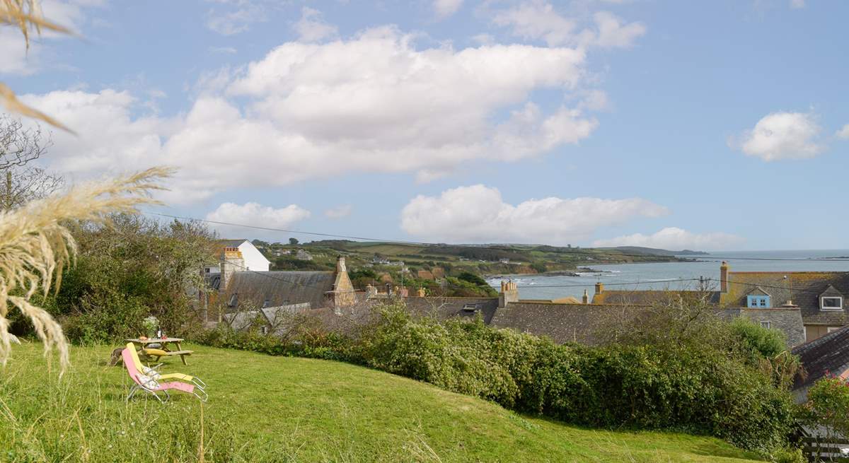 Sea views from the huge enclosed garden, plenty of room to play and for your four legged friend to run.