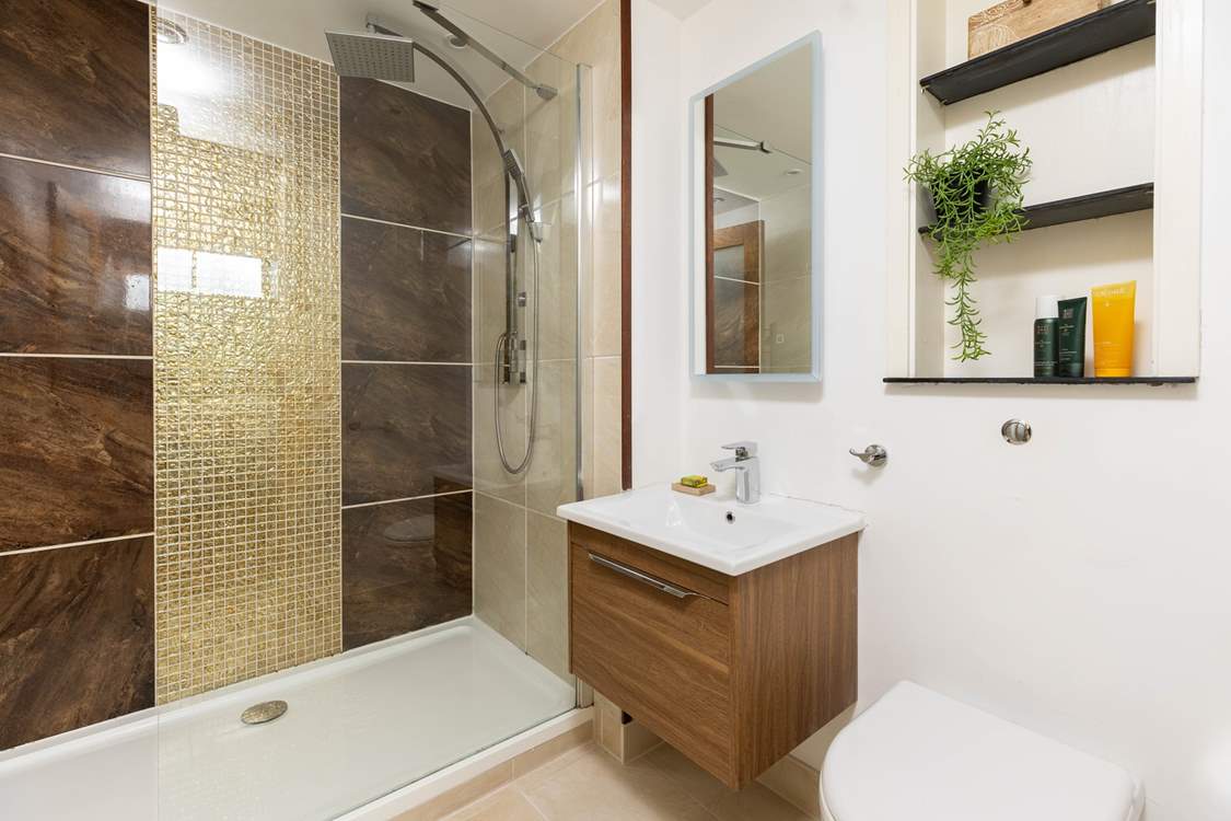 The stylish en suite shower-room.
