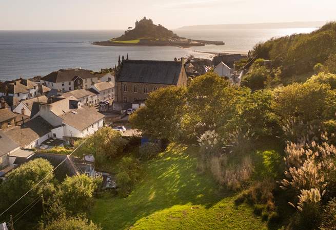 Cross the causeway to St Michael's Mount at low tide, all on foot from the property!