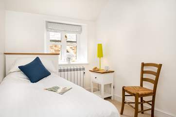 The single bedroom.
