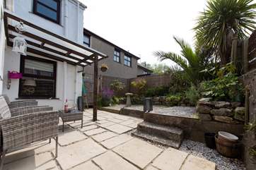 The lovely sunny, enclosed courtyard.