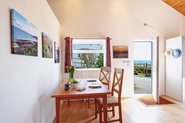 The dining area, perfect for your favourite holiday meal.
