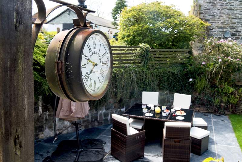 Whatever the time of day, make the most of the Cornish sunshine and have your meals outside.