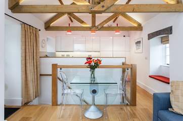 Little Chygowlin is incredibly stylish,with oak and glass balustrades.