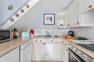The well-equipped kitchen.