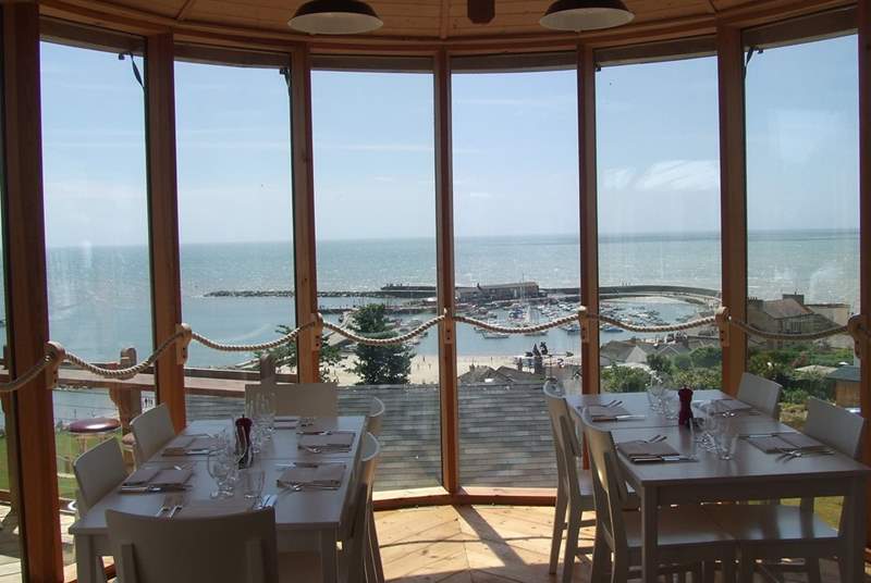 Hix Oyster and Fish House in Lyme Regis serves fabulous food with magnificent views. Hix offers a 10% discount to Classic Cottages guests for groups of 6 or less. Please show booking information.
