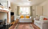 A lovely light bright and spacious sitting room - Thumbnail Image