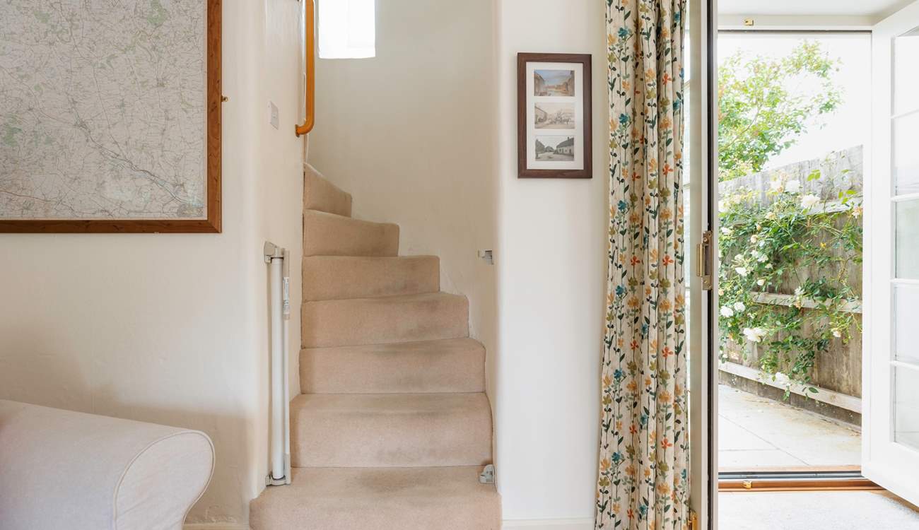 Do note the turning feature of the stairs and wall handle for assistance