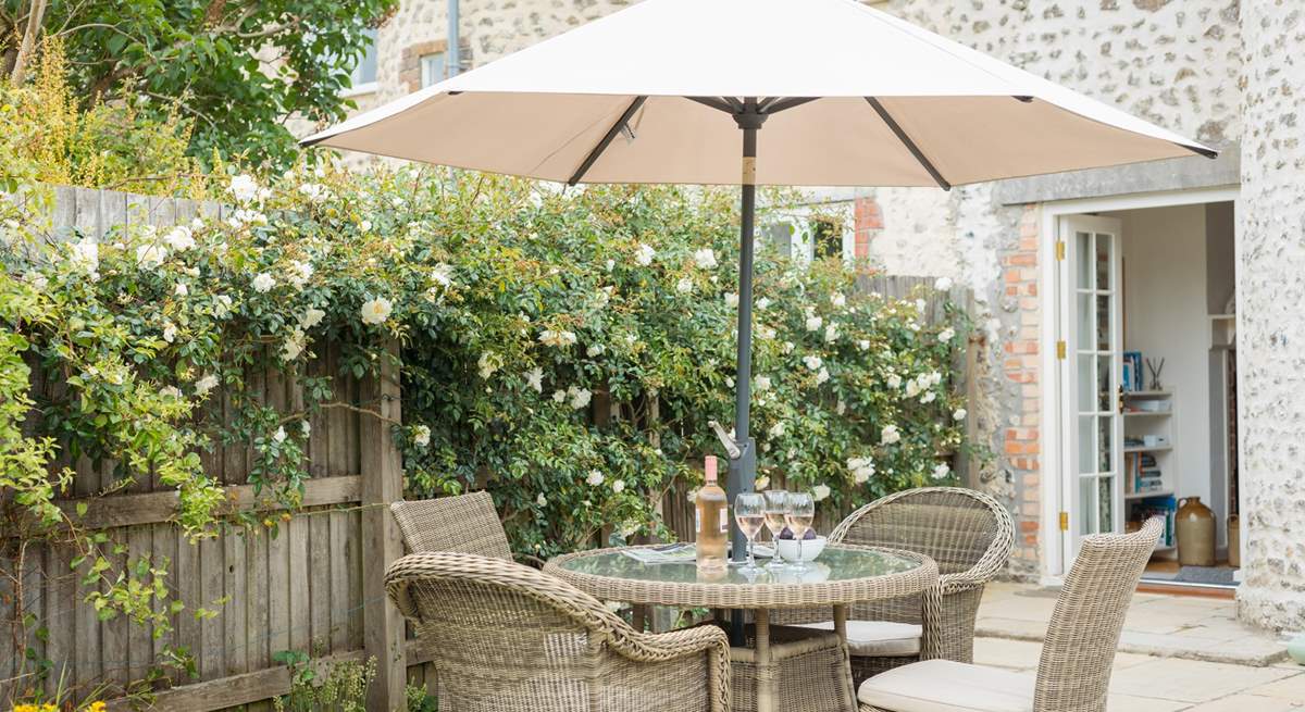 Delightful al-fresco dining space