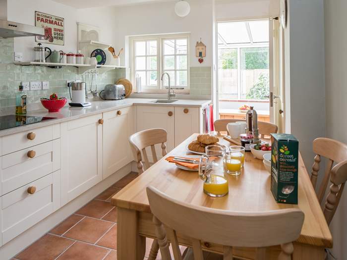 Ivy Cottage, Sleeps 4 in Dorchester