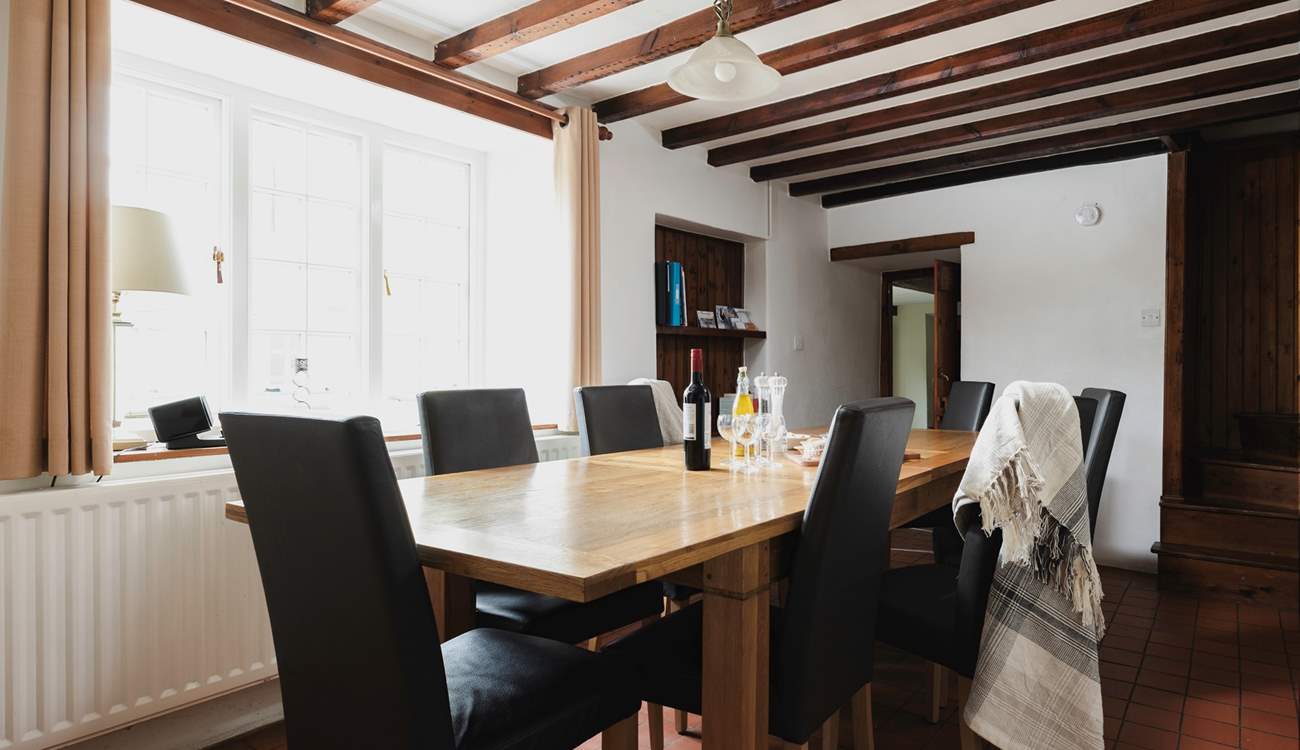 Perfect for family gatherings and celebrations, the large oak table seats 10.