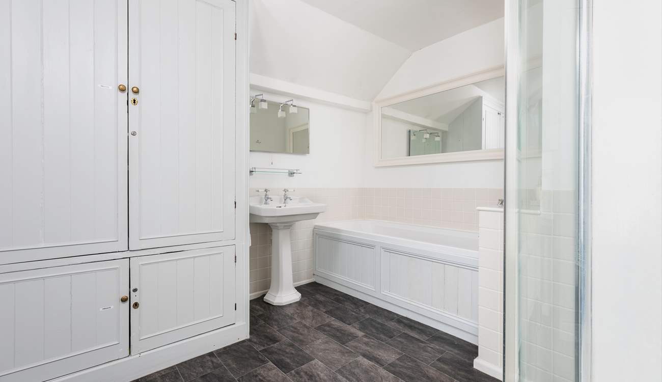 The family bathroom on the 1st floor, next to it is a separate WC.