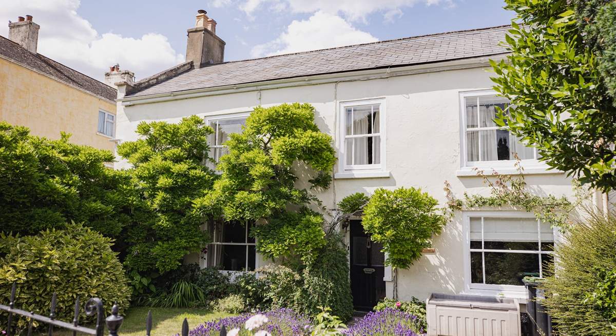 This elegant house is set back from the main street that runs through the village of Charmouth.