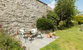 Throughout the garden are gorgeous little nooks to while away the hours... - Thumbnail Image