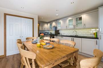 Enjoy group meals in the eat-in kitchen, spending time catching up.