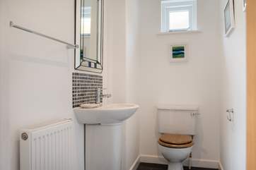 The downstairs WC.