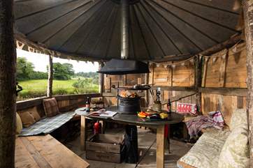 What a fabulous addition to this super special shepherd's hut.