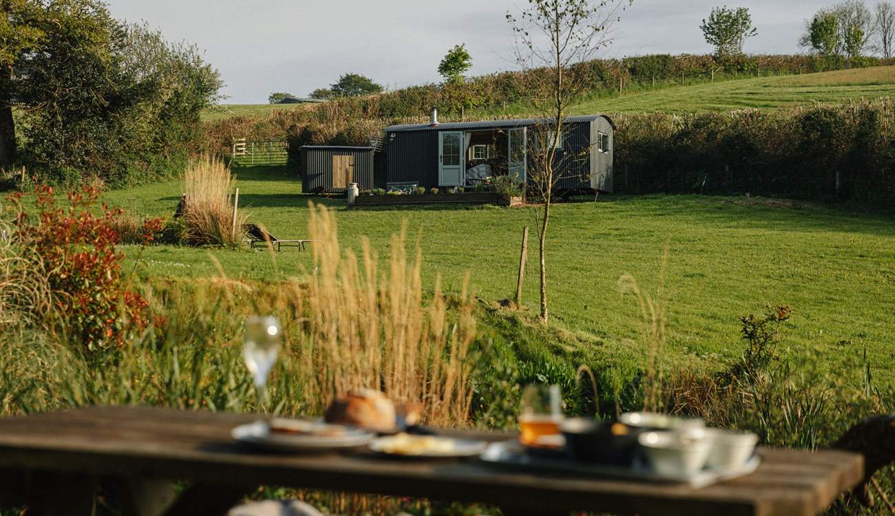 Situated perfectly within nature's paradise. Dogs even have their own mini shepherd's hut kennel, and are also welcomed inside the main hut.