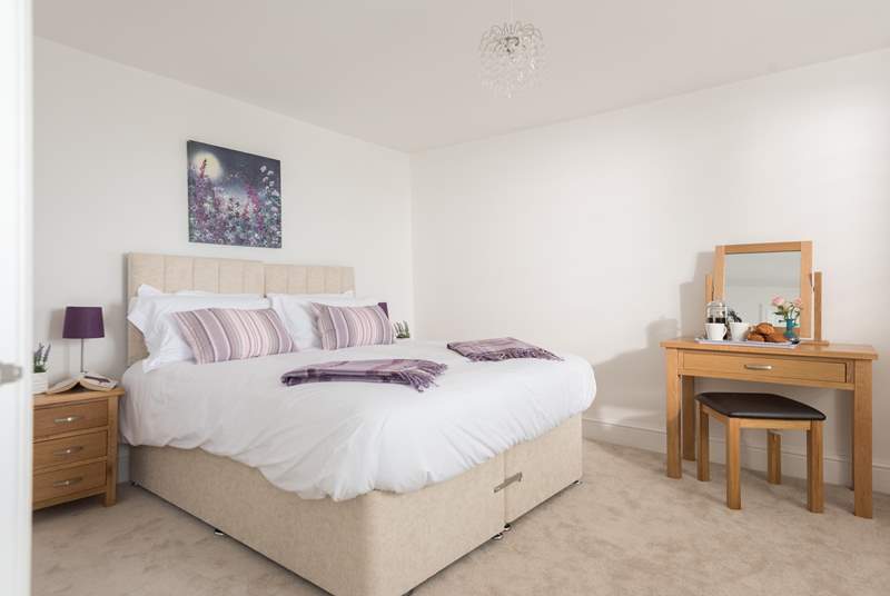 This charming ground floor bedroom can be a king-size bed or zip and link single beds (Bedroom 1).