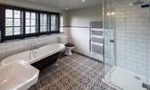 What a beautifully furnished en suite. - Thumbnail Image