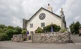 This pretty pub and restaurant is just yards away. The perfect spot for a bite to eat in the sun. - Thumbnail Image