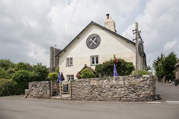 This pretty pub and restaurant is just yards away. The perfect spot for a bite to eat in the sun.
