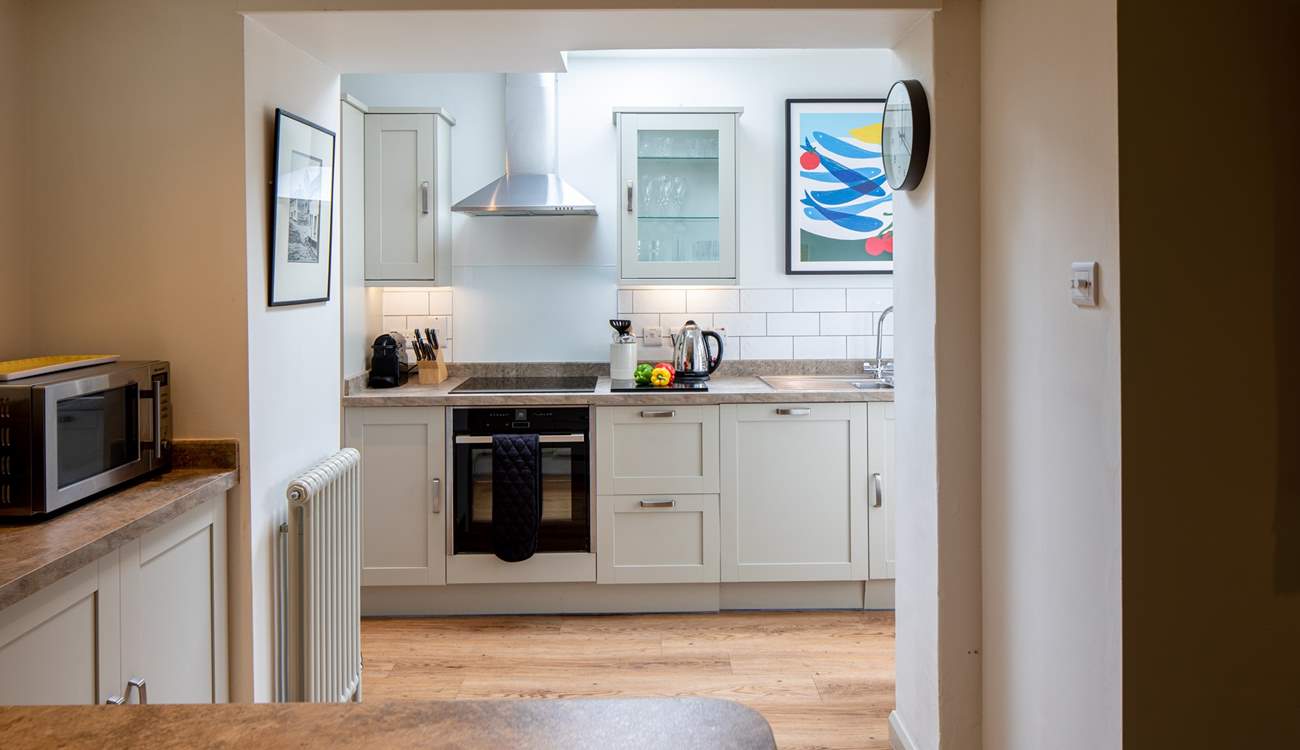 Peeking into the kitchen you will see the Nespresso coffee machine. Spoil yourself with the perfect cup of coffee.