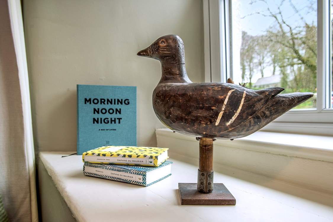 There are lovely touches throughout and a great selection of books for those who enjoy a good holiday read.