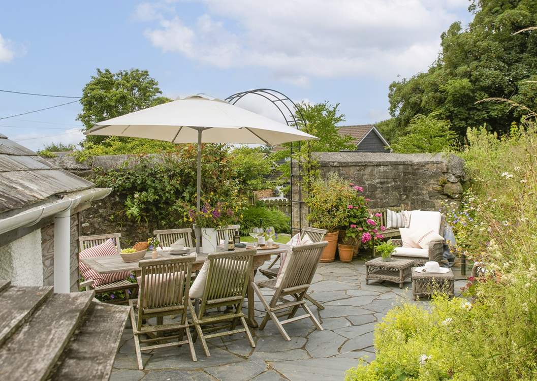 Enjoy meals in the best of the Cornish sunshine.