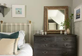 Come and enjoy a well deserved break at the exquisite Kear Cottage.