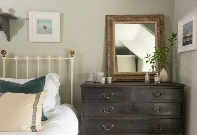 Come and enjoy a well deserved break at the exquisite Kear Cottage.