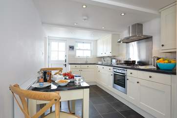 The well-equipped kitchen.