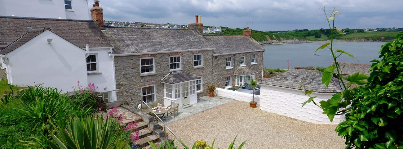 The front of Cliff Cottage.