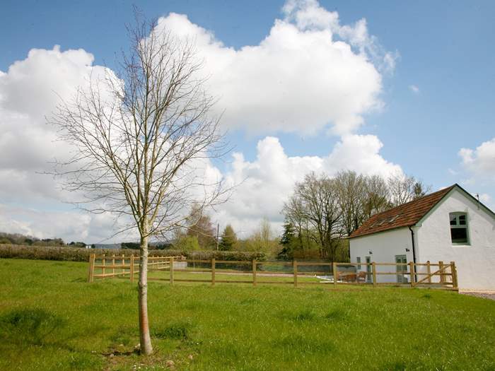 Crab Apple Cottage, Sleeps 4 in Honiton