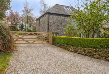 The gate access at Daybreak Cottage.