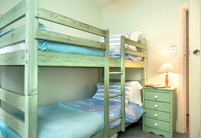 The children will love sleeping in the bunk-beds in bedroom 4.