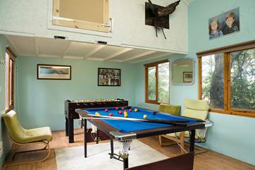 The play-shed at the end of the garden will keep you entertained whatever the weather.