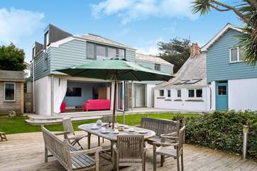 Enjoy holiday meals from sunrise to sunset on the decking area
