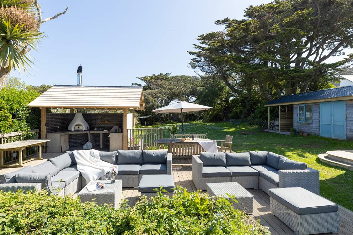 Dreamy summer days are made for lazing in the garden.