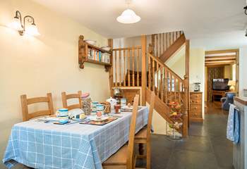 Enjoy holiday mealtimes together.