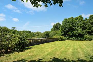 Treforda Cottage has a large garden that will delight young and old alike.