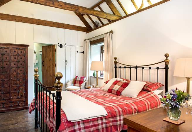 Meadow Barn's double bedroom.