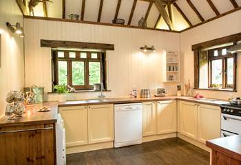 The kitchen has everything you need but as you are on holiday why not treat yourself to some of the local Cornish hospitality.