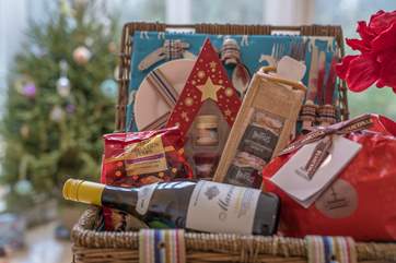A lovely Christmas hamper is provided over the festive season by the owner.