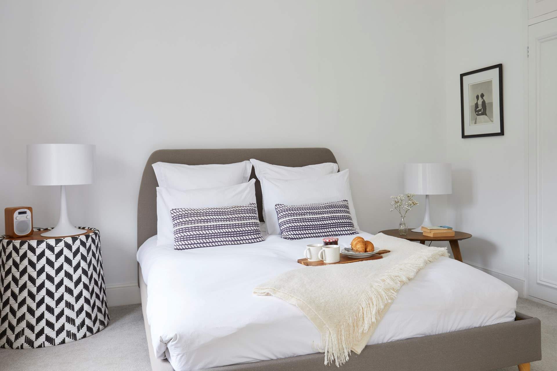 With a cosy king size bed, you will be sure to get a good nights sleep here.