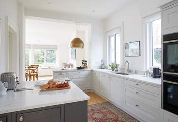 The well equipped kitchen has everything you need.